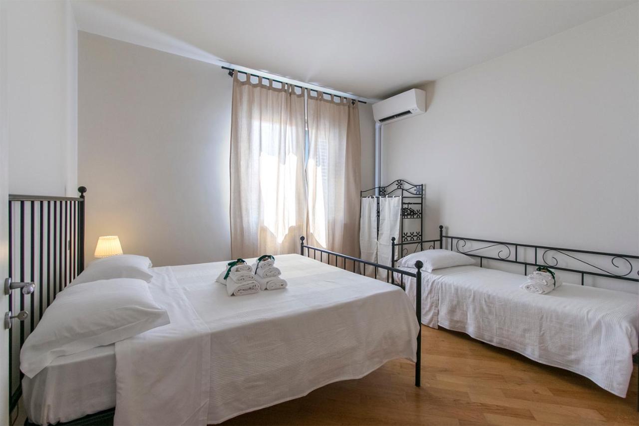 B&B Civico 45 Porto SantʼElpidio Rum bild