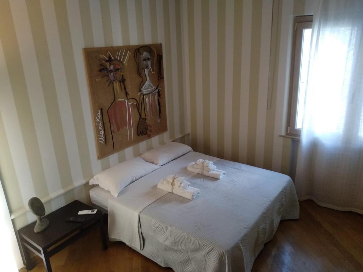 B&B Civico 45 Porto SantʼElpidio Rum bild